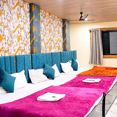 Hotel Mahalok Palace Ujjain Zewnętrze zdjęcie